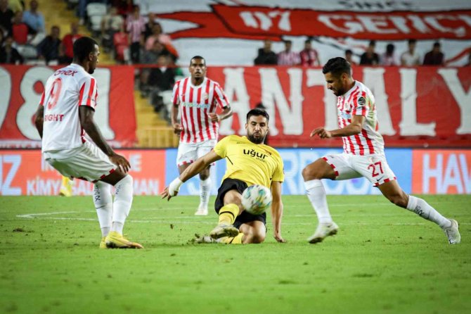 Spor Toto Süper Lig: Fta Antalyaspor: 2 - İ̇stanbulspor: 1 (Maç Sonucu)