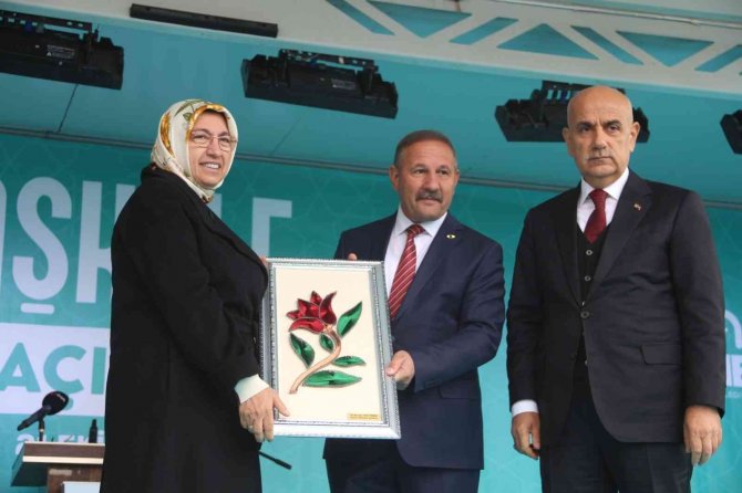 Bakan Kirişci: “Sözleşmeli Besi İşletmeciliği İle Üreticimize Hem Fiyat Hem De Alım Garantisi Vereceğiz”