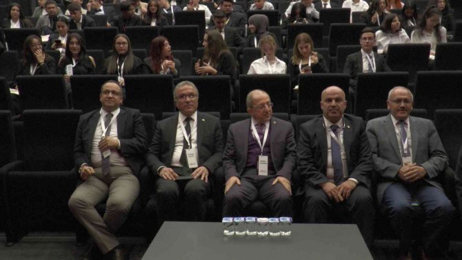 Tekden Fen Ve Anadolu Lisesi’nde ‘Munex 22’ Konferansı