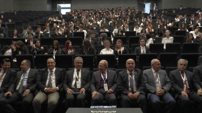 Tekden Fen Ve Anadolu Lisesi’nde ‘Munex 22’ Konferansı