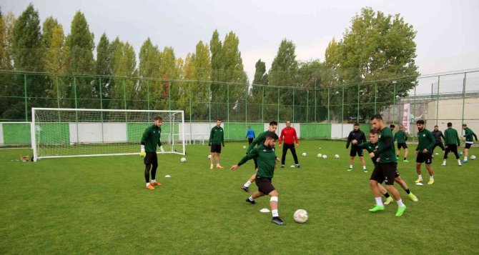 Sivas Belediyespor, Esenler Erokspor Maçına Hazırlanıyor