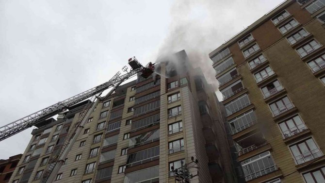 Trabzon’da Yangın Korkuttu