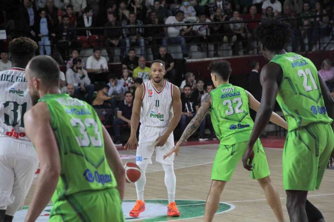 Türkiye Sigorta Basketbol Süper Ligi: Pınar Karşıyaka: 72 - Tofaş: 83