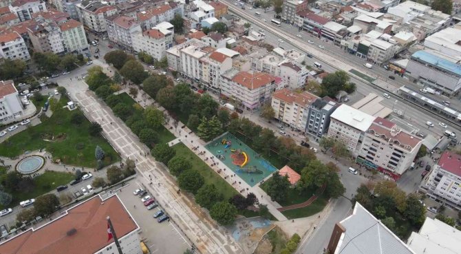 Yıldırım’ın Çehresi Parklarla Güzelleşiyor