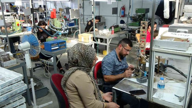 Yozgat’ta Üretilen Gözlük Çerçeveleri Avrupa’ya İhraç Ediliyor