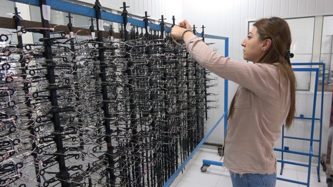 Yozgat’ta Üretilen Gözlük Çerçeveleri Avrupa’ya İhraç Ediliyor