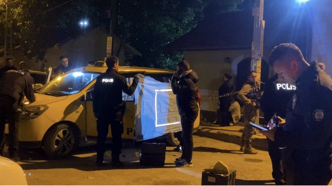 Adana’da Taksi Şoförü Bıçaklanacak Öldürüldü