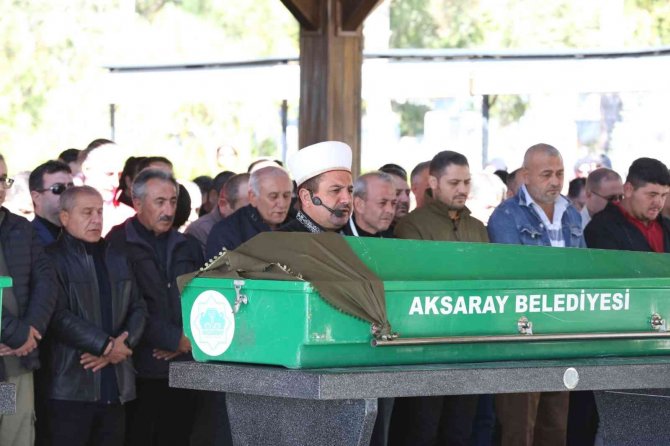 Oğlunun Ardından Canına Kıyan Doktora Veda