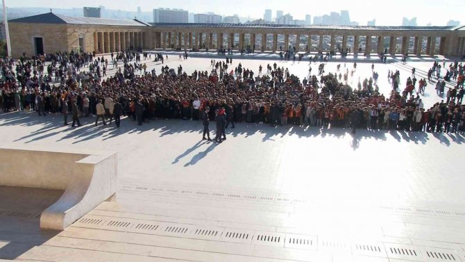 Cumhuriyetin 100. Yılı İçin Galatasaray Yönetiminden Anıtkabir’e Ziyaret