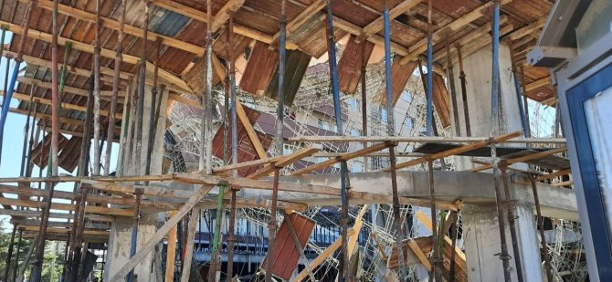 Balıkesir’de İnşaat Çöktü: 5 Yaralı