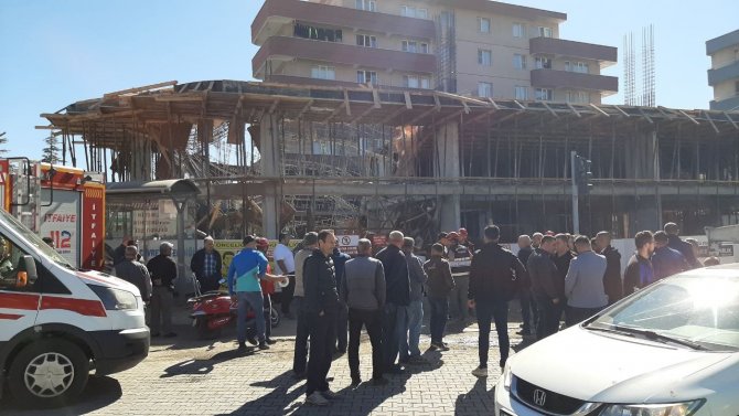 Balıkesir’de İnşaat Çöktü: 5 Yaralı