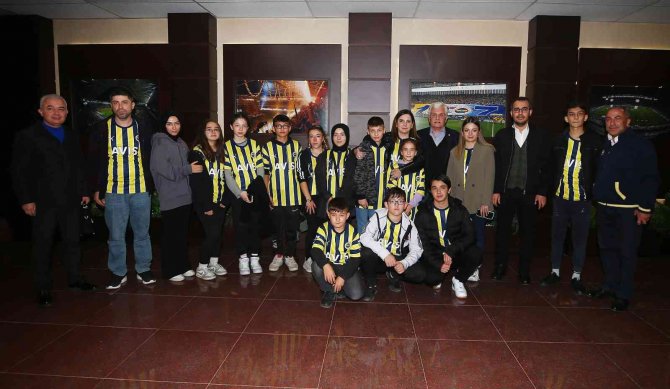 Fenerbahçe, Yaralı Madencilerin Çocuklarını Ağırladı