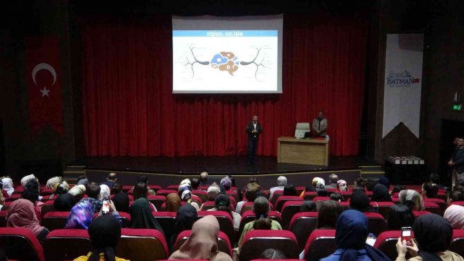 Batman’da Kişisel Gelişim Ve Girişimcilik Semineri Düzenlendi