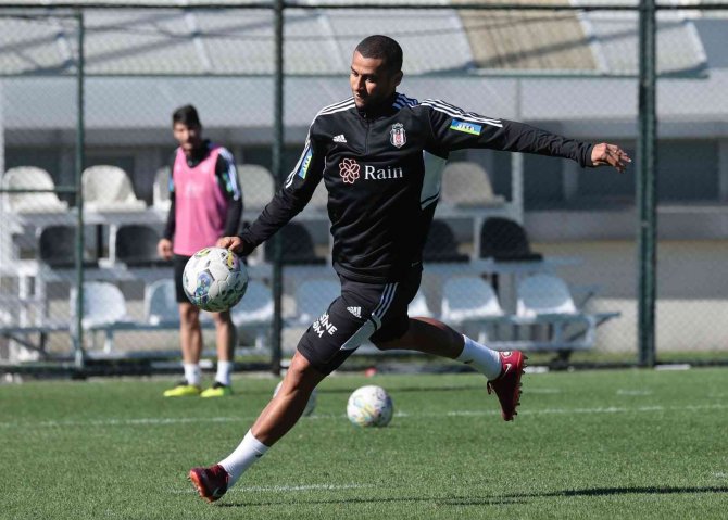Beşiktaş Taktik Ve Kondisyon Çalıştı