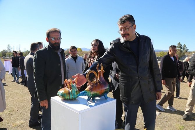 Çavdarhisar Aizanoi Tapınak Alanı’nda Seramik Çalıştayı Düzenlendi