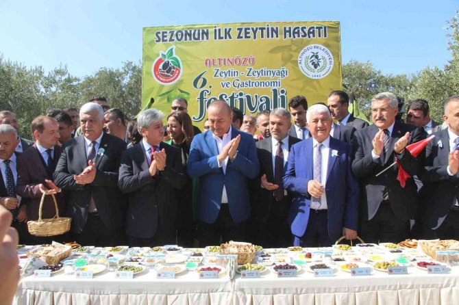 Dışişleri Bakanı Çavuşoğlu: "Barış İstememiz, Savaşı Bilmediğimiz Anlamına Gelmez”