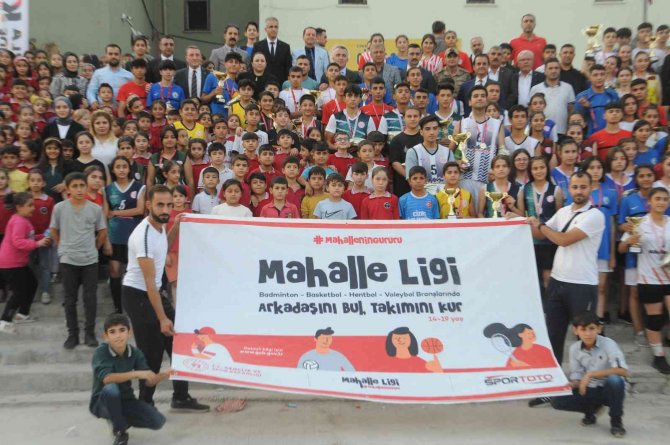 Vali Bilgin: ”Kürt Gençliği Asla Sömürülmesin, Geçmişte Yaşadığı Sıkıntıları Yaşamasın Diye Biz Varız”