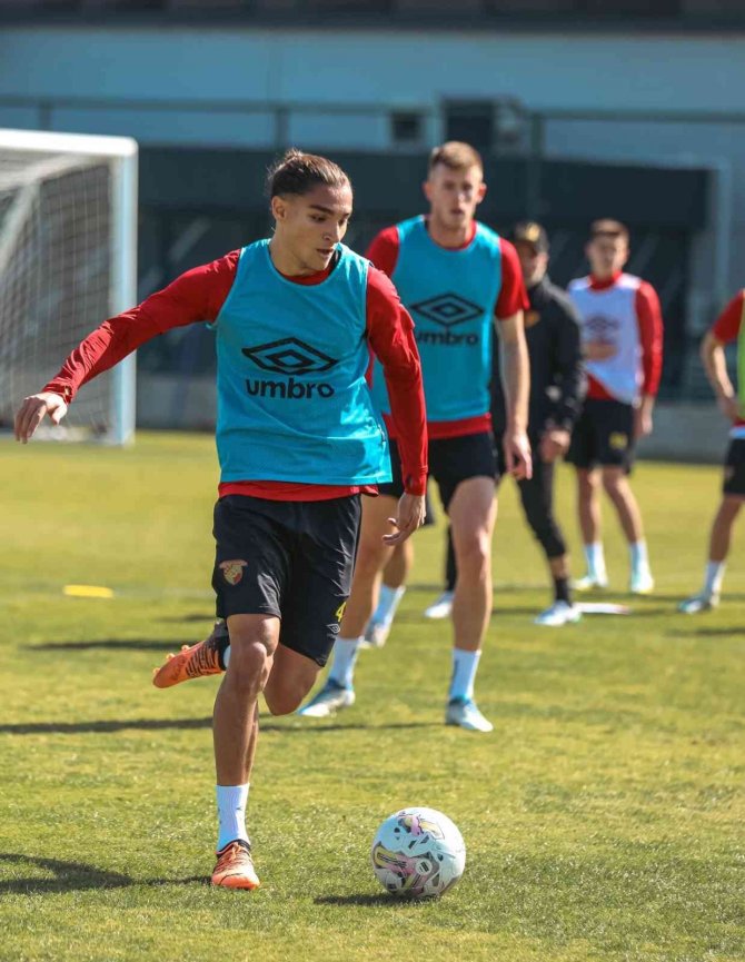 Göztepe Çıkış Arıyor