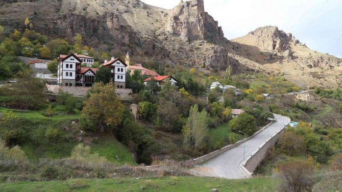 Türkiye’nin En Güzel Uygulama Oteli Olmaya Aday