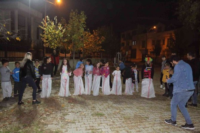 Gürsu’nun Mahallelerinde Festival Havası