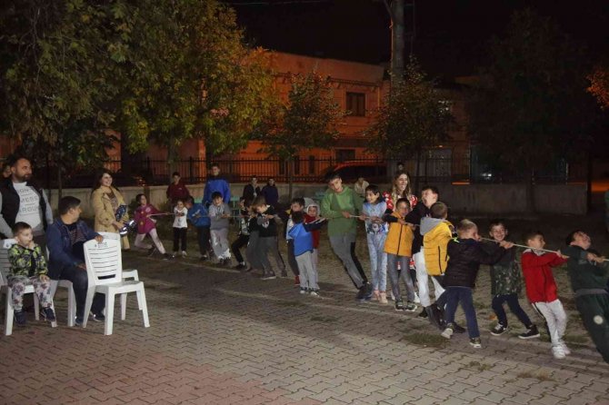 Gürsu’nun Mahallelerinde Festival Havası