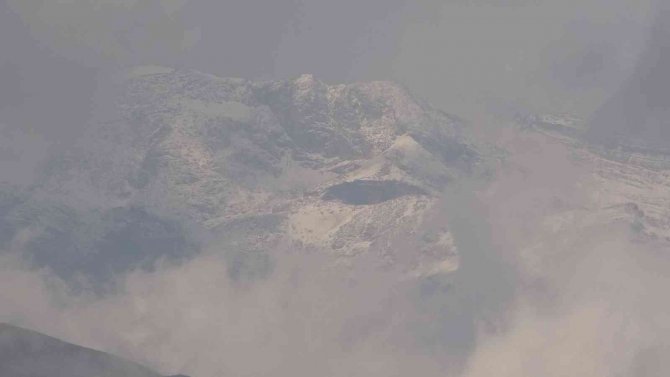 Cilo Dağı Beyaza Büründü