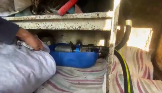Kurdukları Düzenekle Araçlardan Mazot Çalan 2 Şüpheli Tutuklandı
