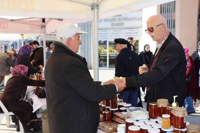 Geleneksel Hale Gelen İ̇zmit Bal Günleri Başladı