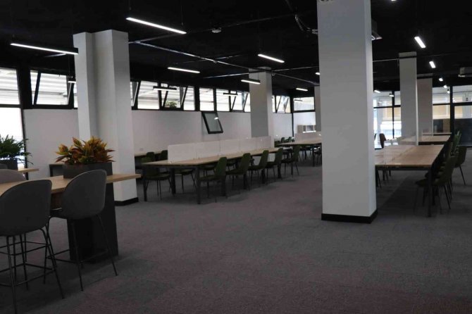 Leyla Atakan Şehir Kütüphanesi’nde Sona Doğru