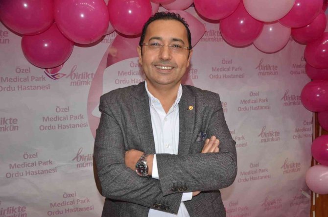 Meme Kanserine Voleybol Maçı İle Dikkat Çektiler