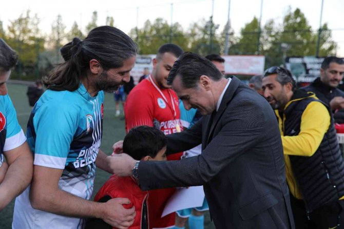 Şampiyon Pursaklar Belediye Spor