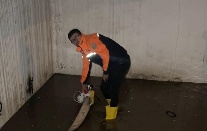 Siirt’te Sağanaktan Etkilenen 64 Yapının Su Tahliyesi Tamamlandı