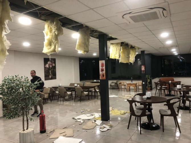 Siirt’te Sağanaktan Etkilenen 64 Yapının Su Tahliyesi Tamamlandı