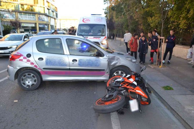 Tekirdağ’da Trafik Kazası: Astsubay Yaralandı