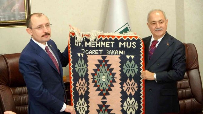 Bakan Muş: “Enflasyon Bütün Dünyada Ortak Bir Sorun”