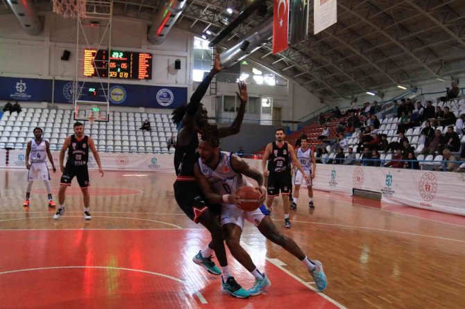 Tbl: Kocaeli Bşb Kağıtspor: 75 - Yılyak Samsunspor Basketbol: 98