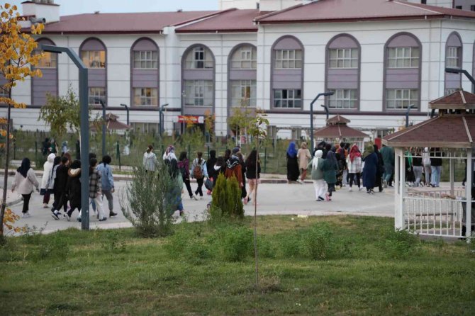 Üniversite Yurdunda Tatbikat Yapıldı