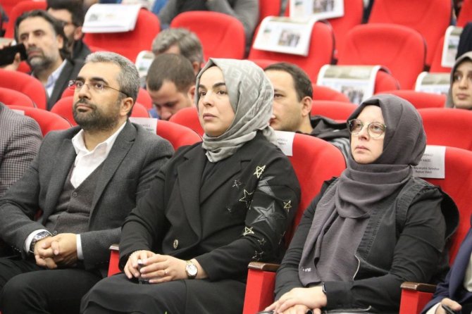 Van’da "Gençlik Ve Medeniyetimiz" Konulu Söyleşi