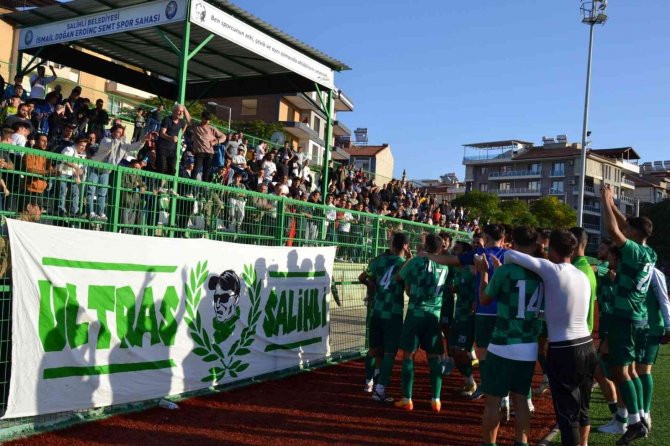 Salihli’de Galibiyet Sevinci