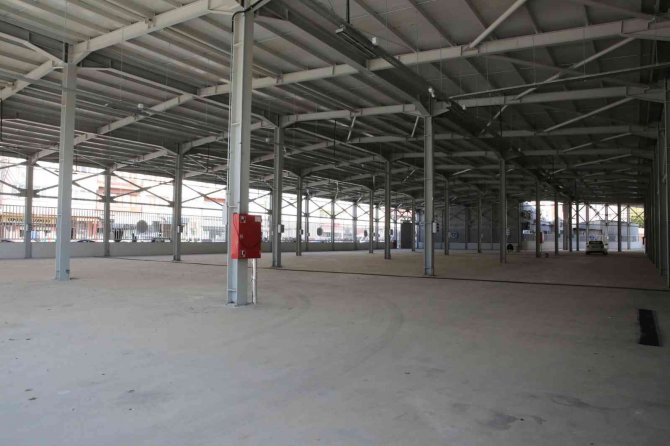 Yenişehir Pazar Alanında Sona Doğru