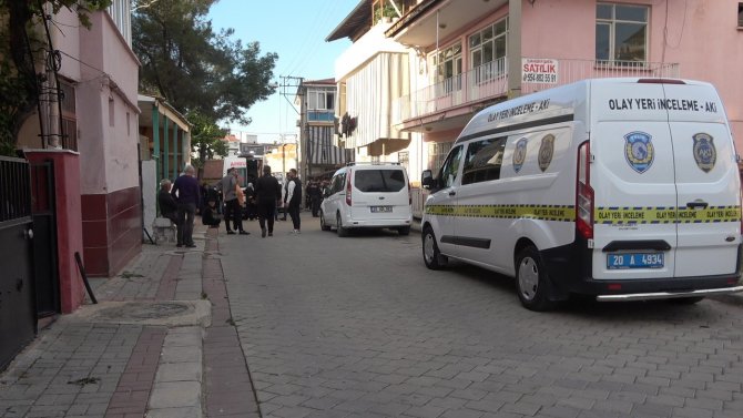 2 Gündür Aranan Yaşlı Adam Evinin Karşısındaki Metruk Evde Ölü Bulundu