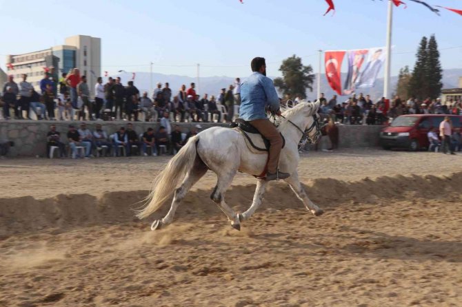 Nazilli’de Rahvan At Yarışı Heyecanı Yaşandı