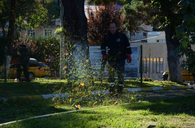 Başkan Tandoğan: “İ̇lçe Genelinde Çalışmalarımız Sürüyor”