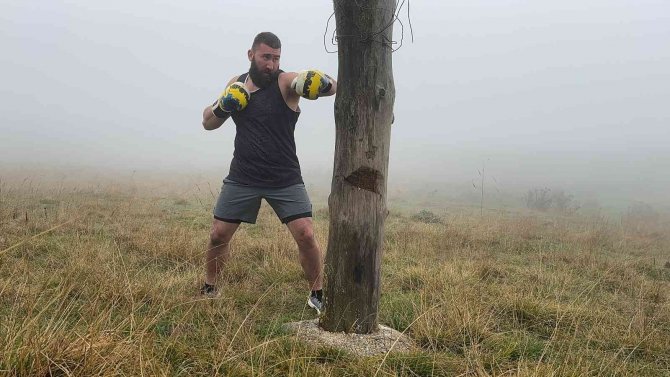 Profesyonel Kick Boksçu Muhammed Dursun, Yaylada Oksijen Depoladı