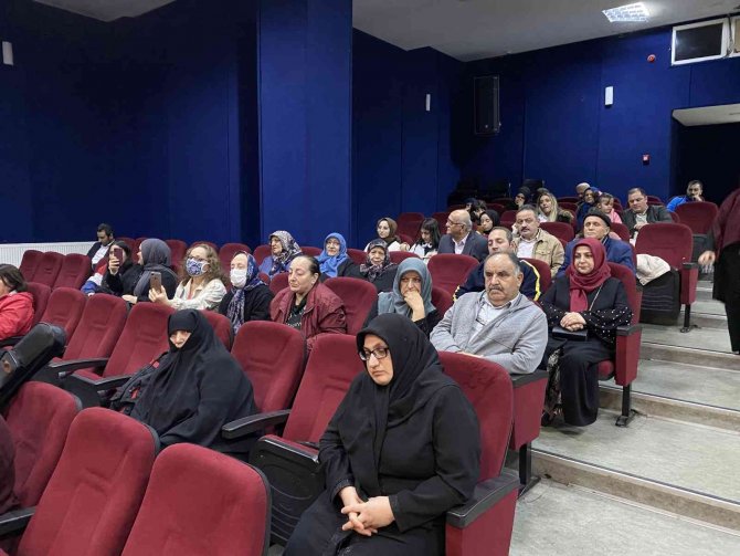 Ümraniye’de Uluslararası Aşıklar Şöleni