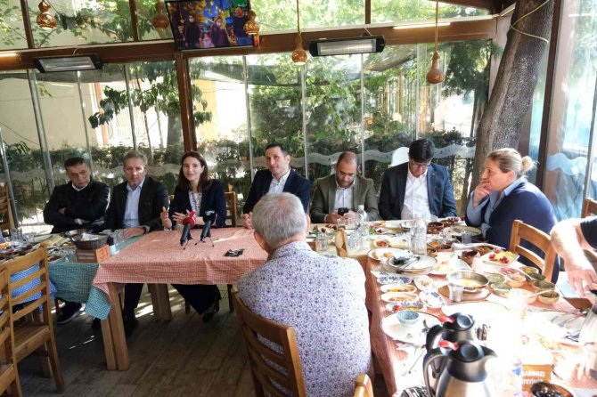 Ak Parti’li Kıvırcık’tan 6’lı Masa Eleştirisi