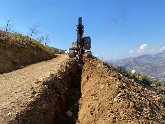 Akseki Ve Gündoğmuş’ta Yanan İçme Suyu Hatları Yenileniyor