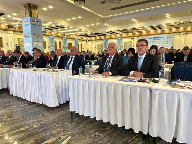 Başkan Demir, Sivas’ta Düzenlenen Belediye Başkanları Çalıştayı’na Katıldı