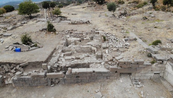 Assos Ören Yeri’nde Kazılar 12 Ay Boyunca Sürüyor