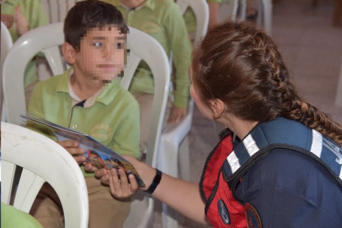 Jandarma Eğitimleriyle, Çocuklar Bilinçleniyor